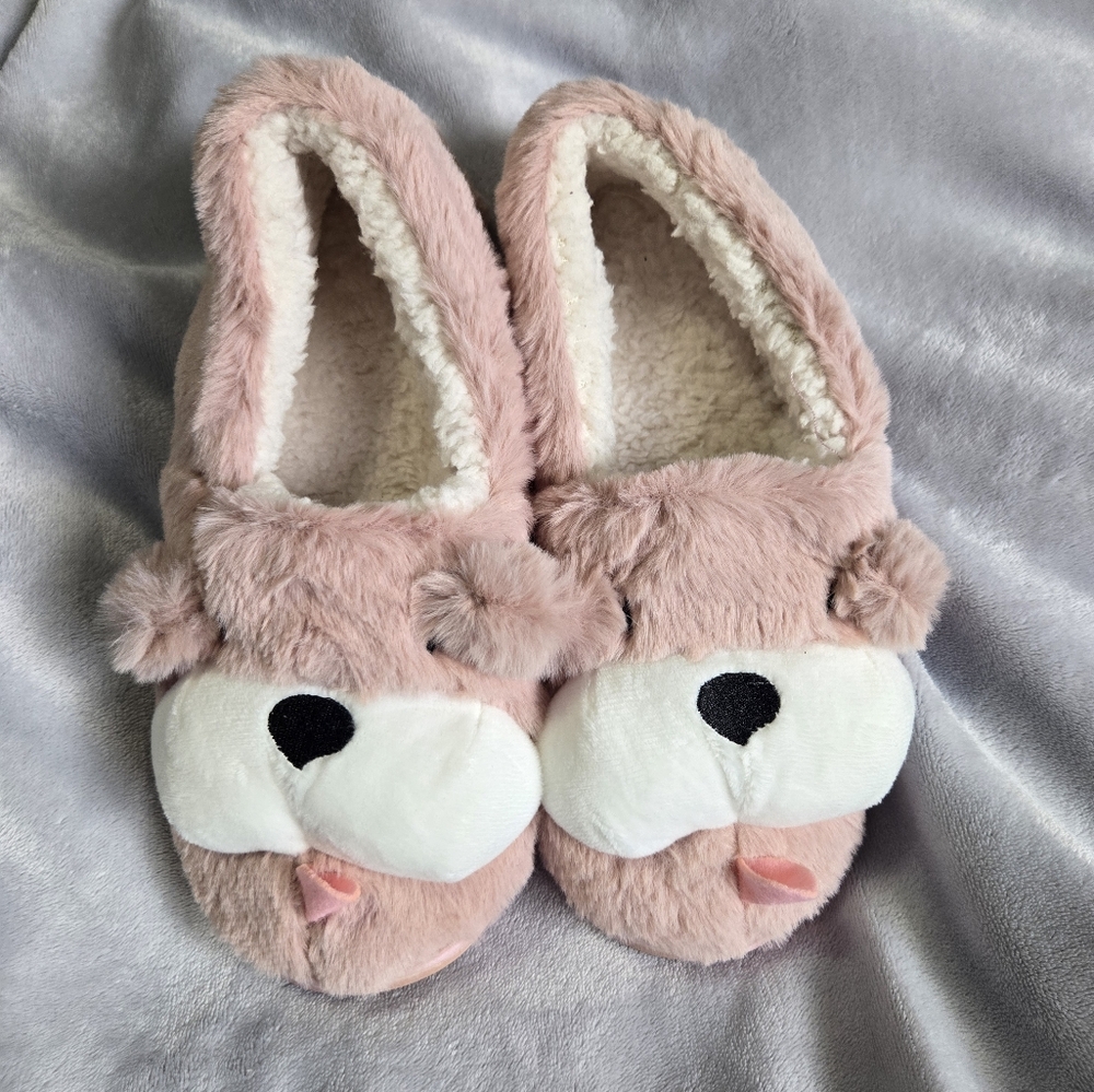 🟢 Cute Bear Slippers in Pink and White